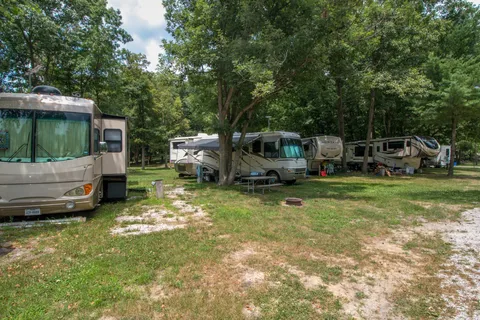 Oak Lake RV Resort