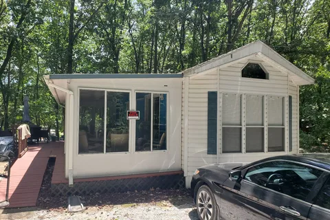 Oak Lake RV Resort