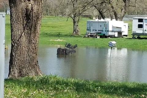 River of Lakes Campground and Resort