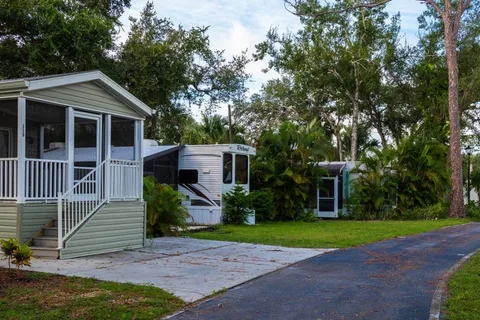 Naples RV Resort