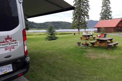 Canim Lake Resort