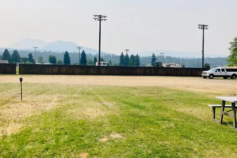 Travellers Rest Cabins and RV Park