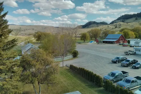 Quilchena On the Lake Golf and RV Park