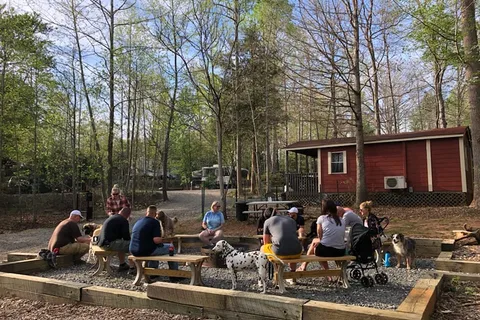 Four Paws Kingdom Campground and Dog Retreat