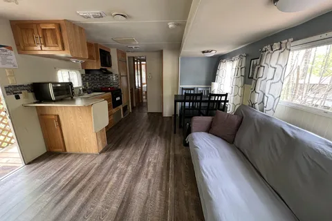 Four Paws Kingdom Campground and Dog Retreat