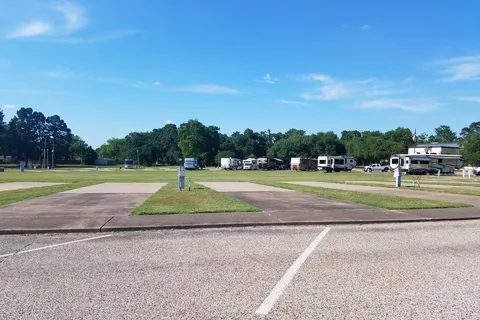 Mineola Civic Center and RV Park