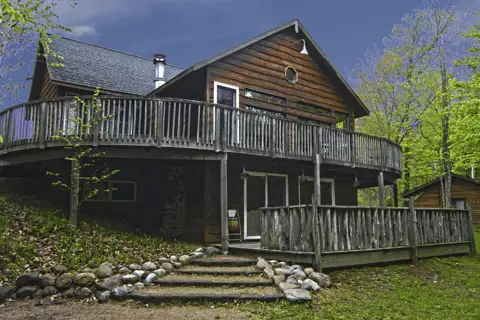 Wildman Adventure Resort - Peshtigo River Outpost
