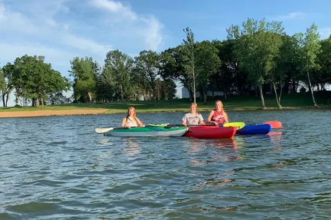 Shirley's Park and Country Retreat - Seasonal Campground and Kayak Rental