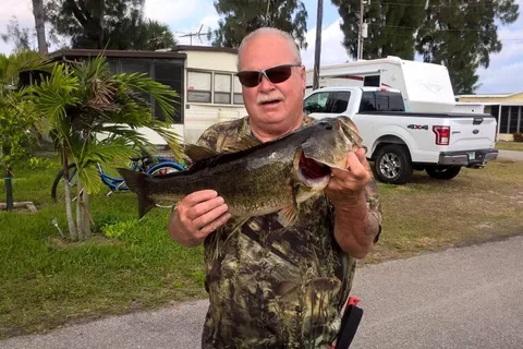 Meadowlark Shores RV Park
