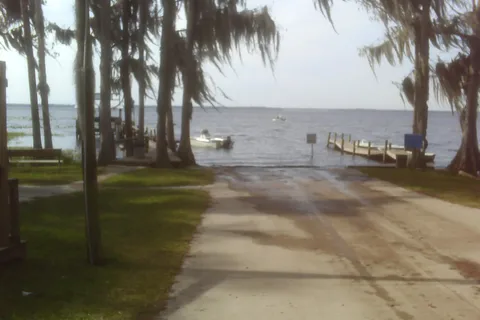 Lochloosa Harbor RV Park