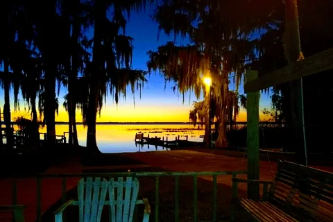 Lochloosa Harbor RV Park