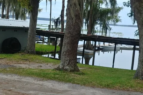 Lochloosa Harbor RV Park