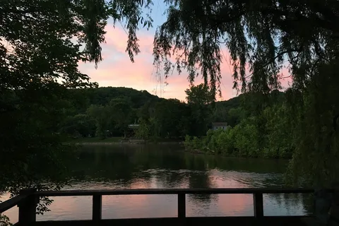 RIVERBANK CAMPGROUND AND COTTAGE RENTAL