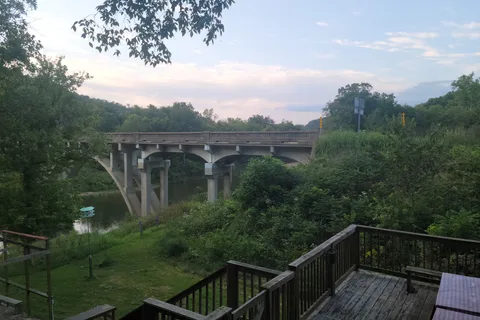 Twin Bridges Canoe and Campground