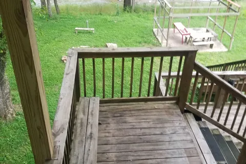 Twin Bridges Canoe and Campground