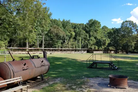 Rustic Sky Horse Camp
