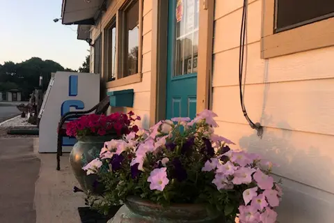Whispering Oaks RV Park