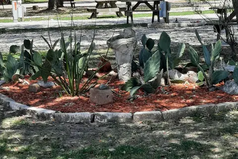Whispering Oaks RV Park