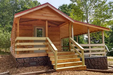 Eminence Cottages and Camp