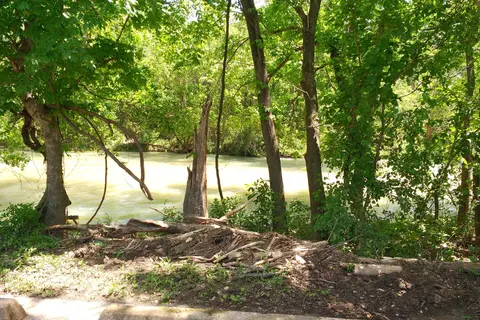 Eminence Cottages and Camp