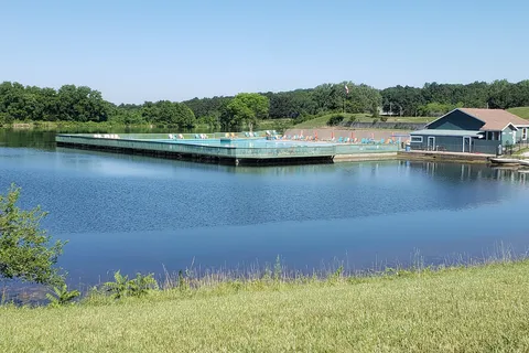 Lake Paradise Resort