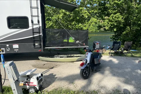 Lake Paradise Resort
