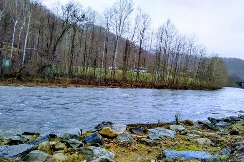 Revelle's River Resort