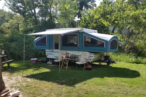 Eagle Cliff Campground and Lodging