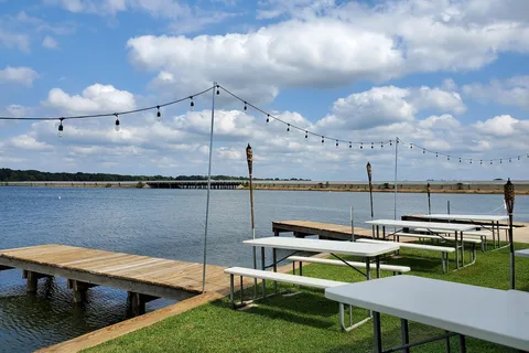 Lake Palestine Resort