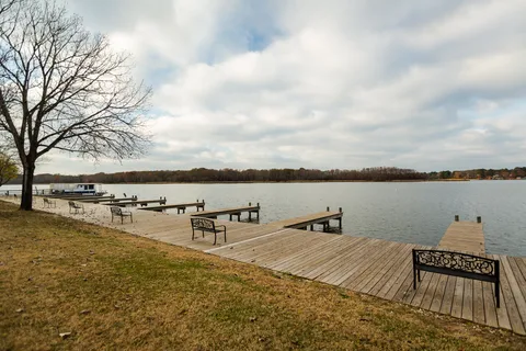 Lake Palestine Resort