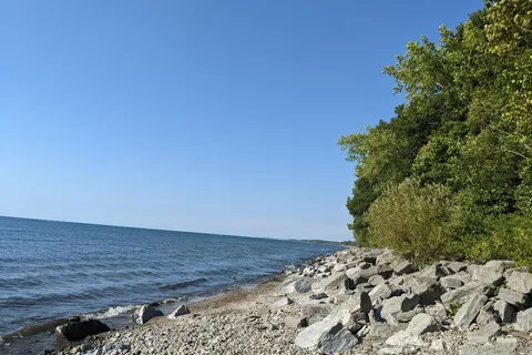 Selkirk Shores State Park