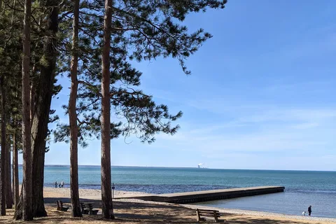 Selkirk Shores State Park