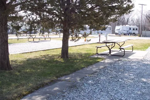 Lakeroad Village RV Park