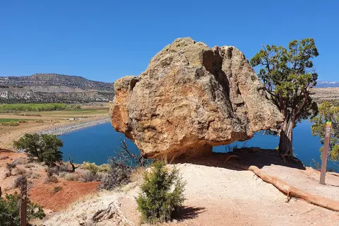Escalante Petrified Forest State Park