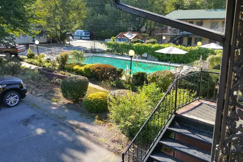 Ridge Top Motel and Campground