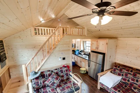 Jellystone Park At The Rustic Creek Ranch
