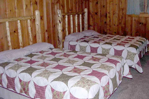 Palisades Cabins and RV