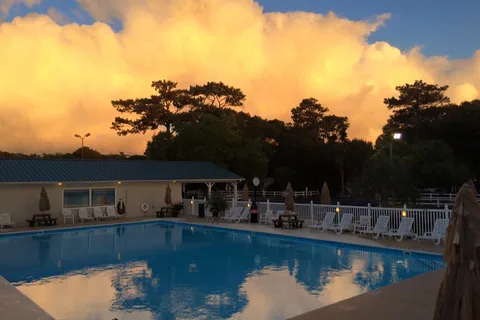 Holiday Trav-L-Park Resort For Campers