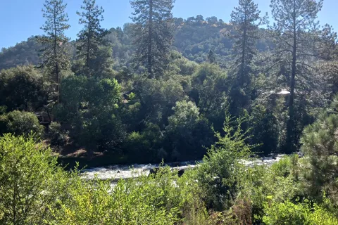 American River Resort