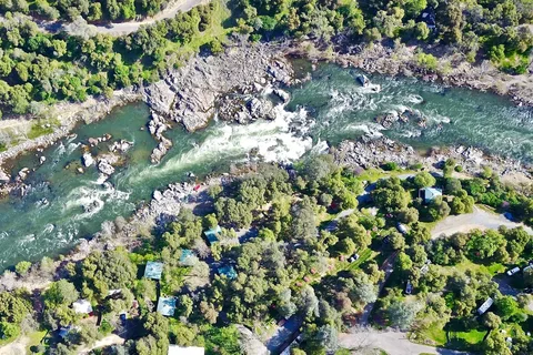 American River Resort