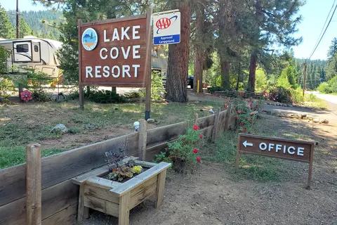Lake Cove Resort and Marina