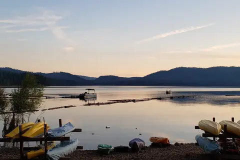 Lake Cove Resort and Marina