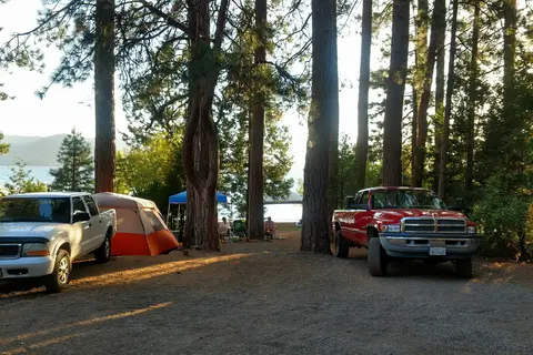 Lake Cove Resort and Marina