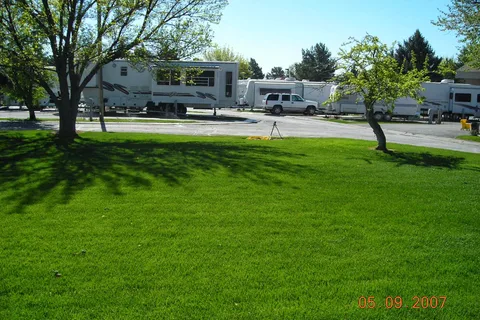 Sunnyside Acres Park and Campground