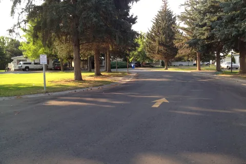 Sunnyside Acres Park and Campground