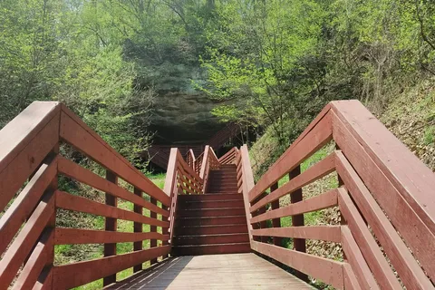 Indian Cave State Park
