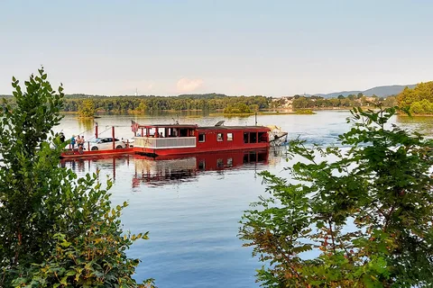 Ferryboat Campsites