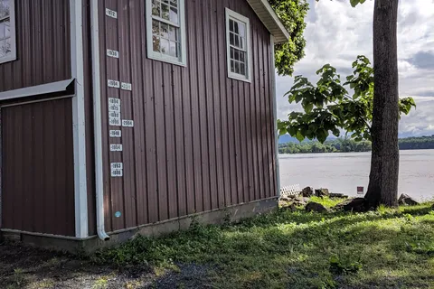 Ferryboat Campsites