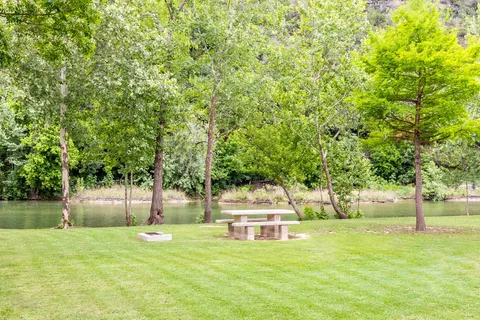 K L Ranch Camp