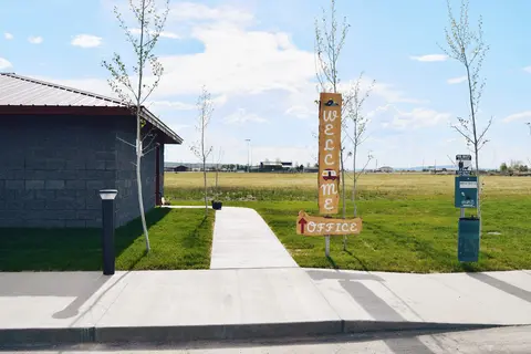 Yellowstone Trail RV Park